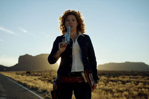 RIVER SONG PISTOL PACKING (C) DOCTOR WHO
