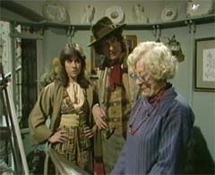 TOM BAKER in DOCTOR WHO - THE ARK IN SPACE